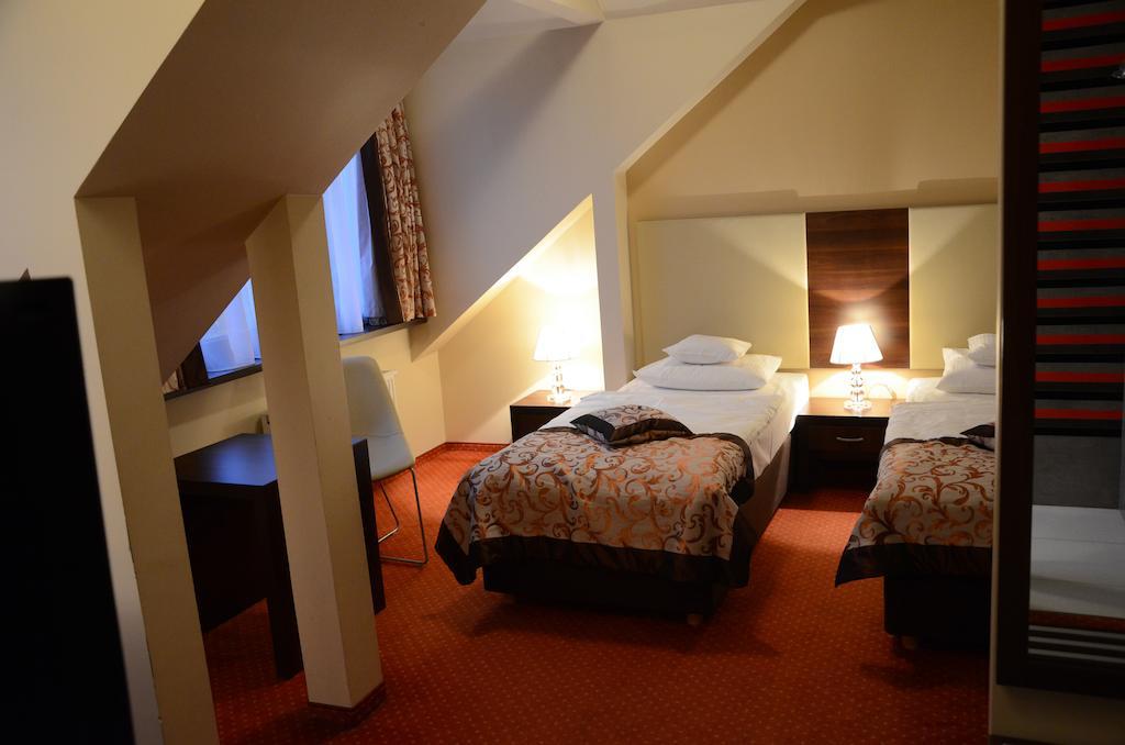 Agat Hotel Łódź Rum bild